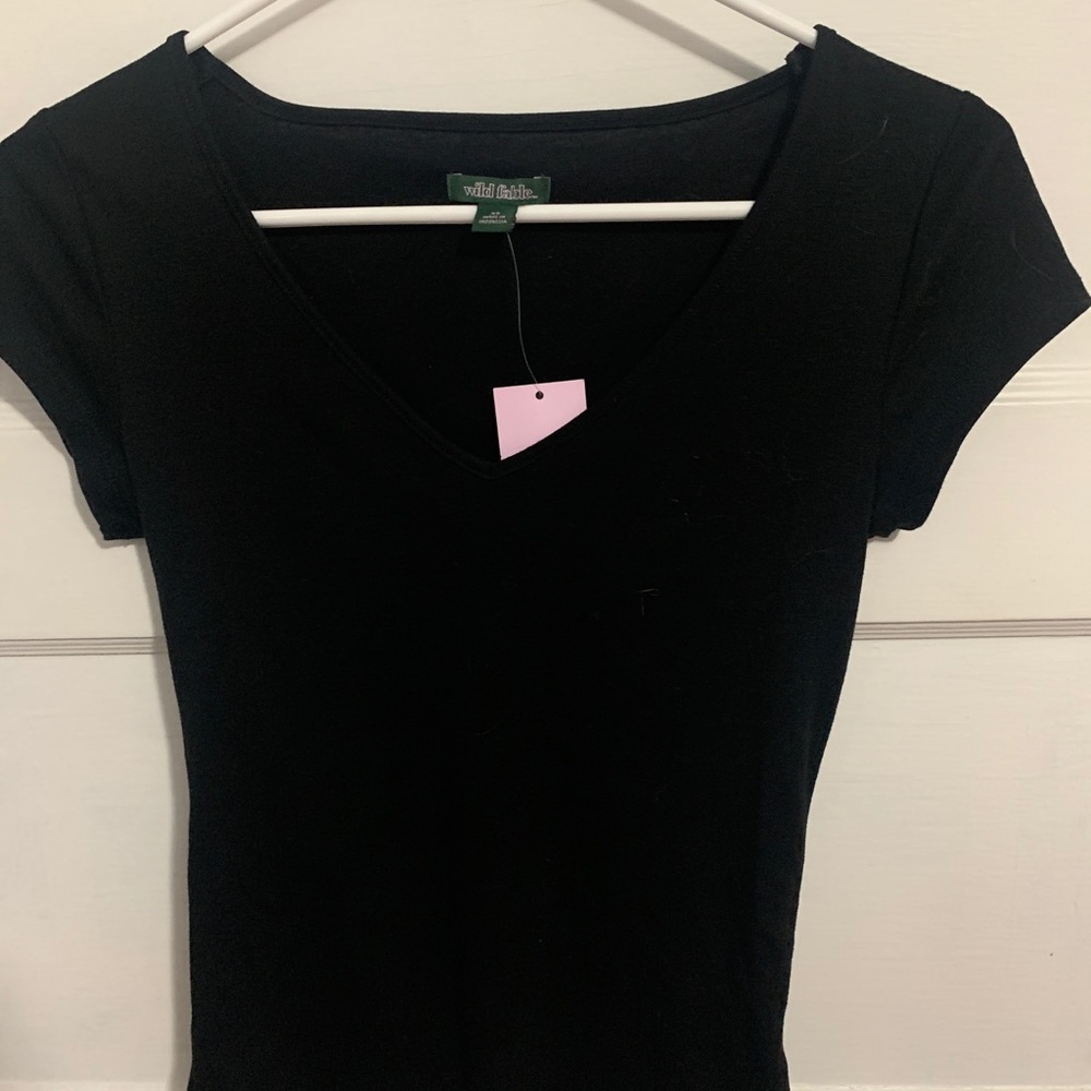 Black short sleeve shirt